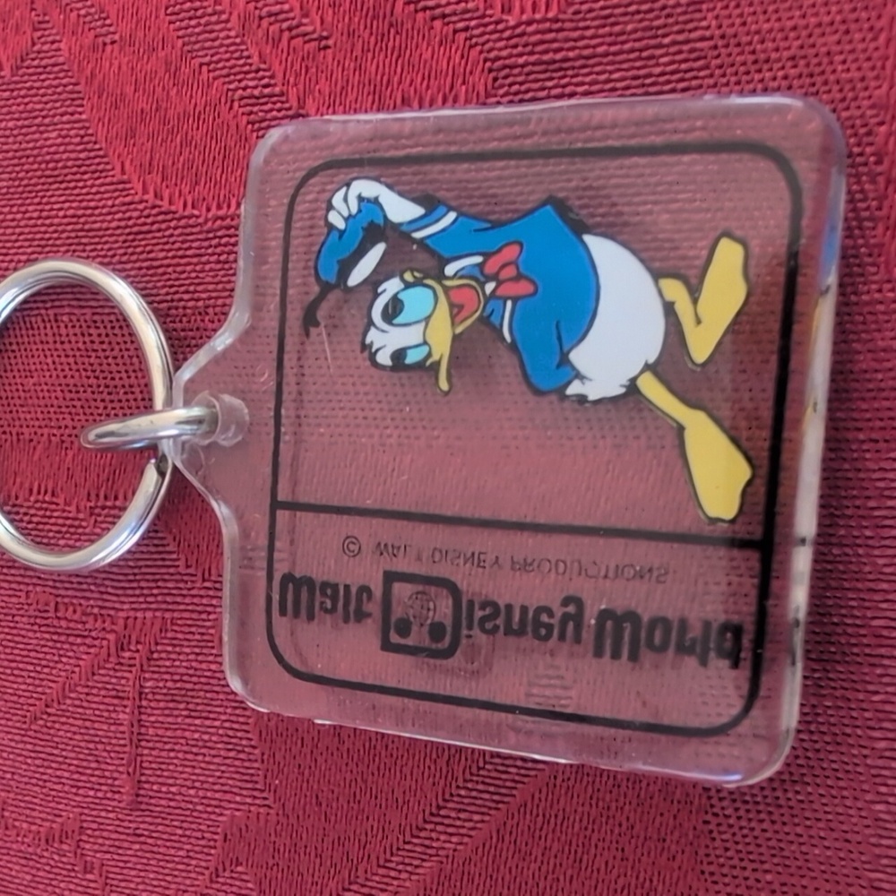 Disney Vintage Keychains - Picture 5 of 6